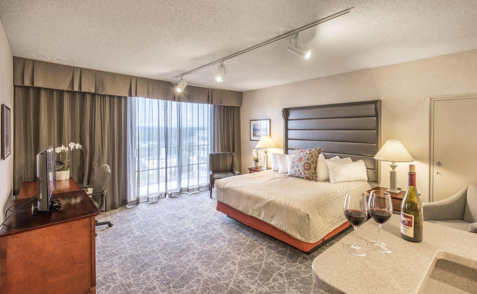 Westmark Anchorage Hotel Exterior photo